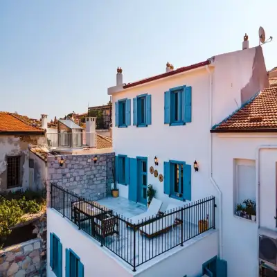 Rebetiko Luxury Hotel & Pool