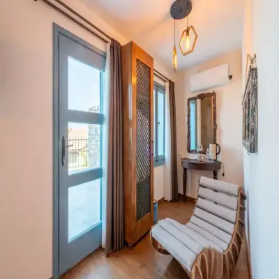 Rebetiko Luxury Hotel & Pool