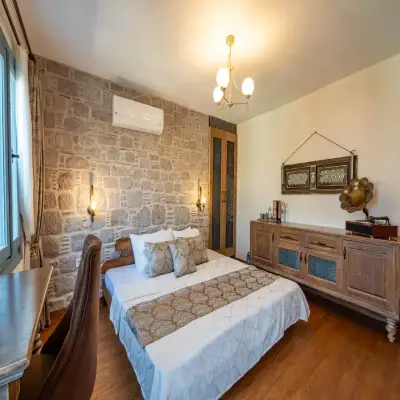 Rebetiko Luxury Hotel & Pool