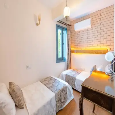 Rebetiko Luxury Hotel & Pool