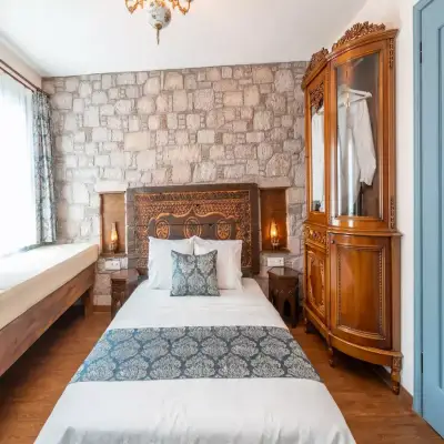 Rebetiko Luxury Hotel & Pool