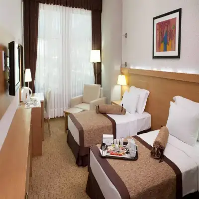 Şiir Otel