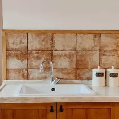 Redpine Guest House