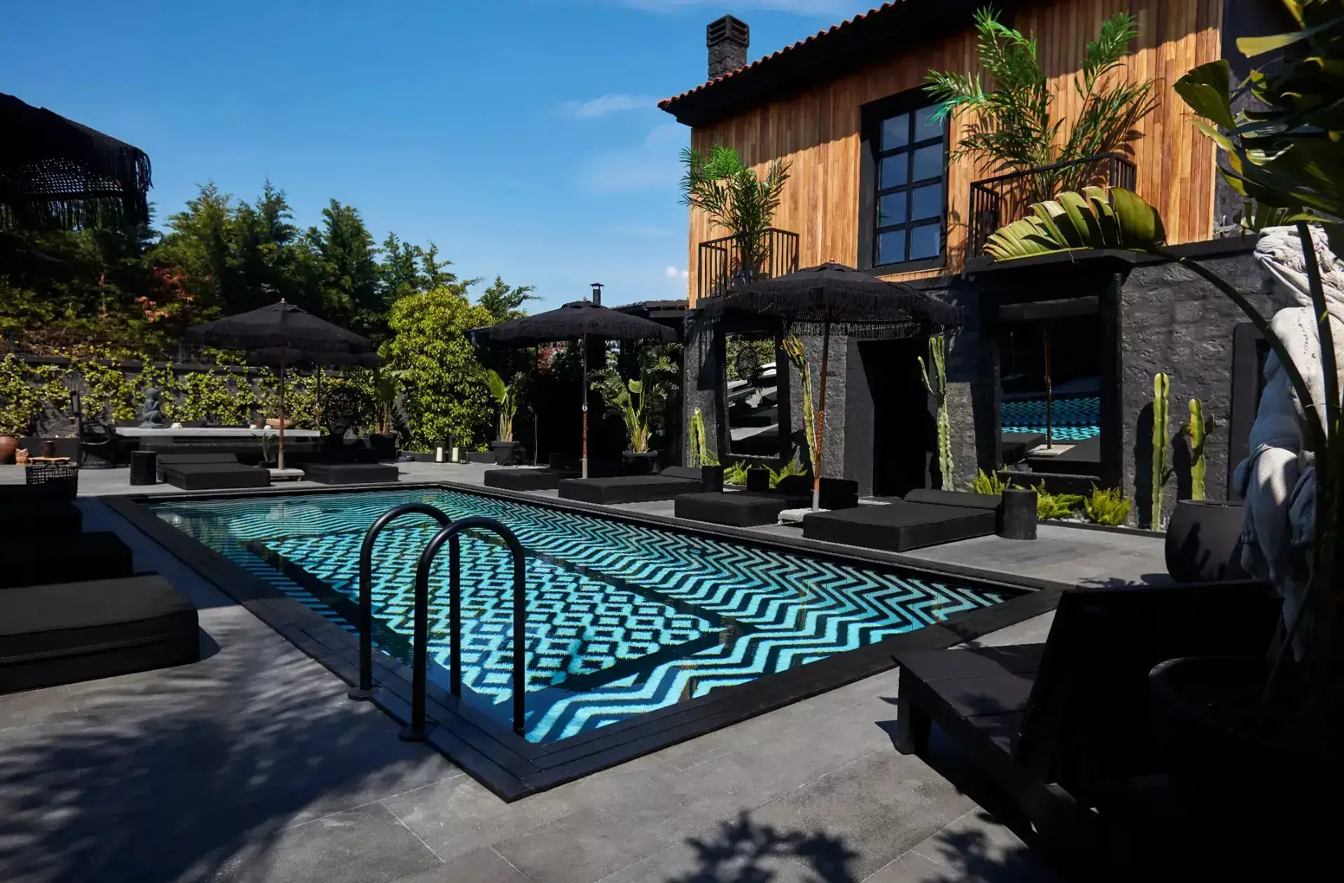 Hotels with the Most Beautiful Pools