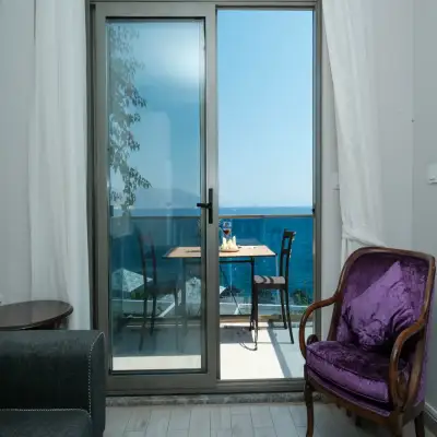 Diplomat Hotel