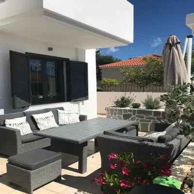 Natalie's Hotel