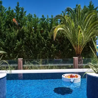 Alexandra Golden Boutique Hotel