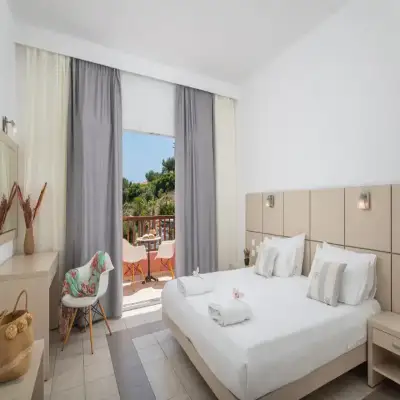Naftilos Hotel - Samos