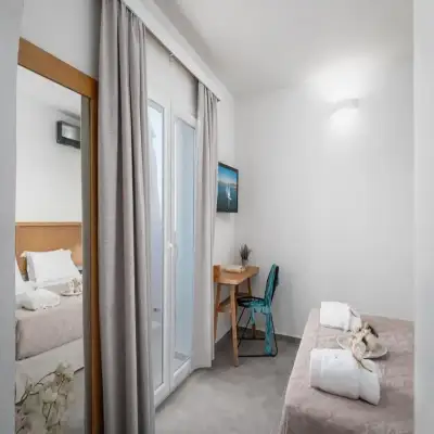 Naftilos Hotel - Samos