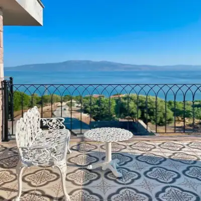 Gazebo Hotel, Sivrice +12