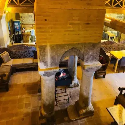 Issız Han Otel, Ulubat Gölü