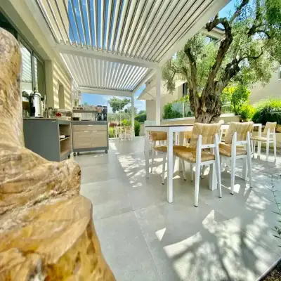 Miroes Suites