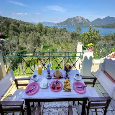 Gera's Olive Grove - Elaionas Lesvou
