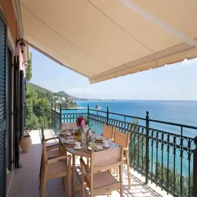Avra Private Suites