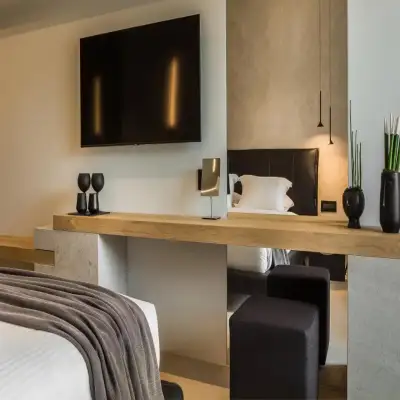 Canale Hotel & Suites