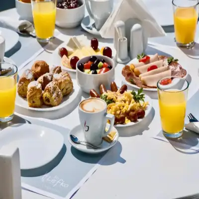 Ponti Beach Hotel
