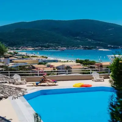 Ponti Beach Hotel