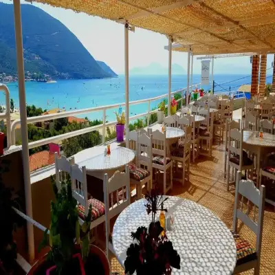 Ponti Beach Hotel
