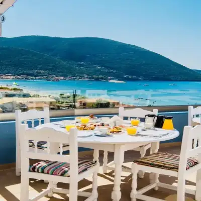 Ponti Beach Hotel