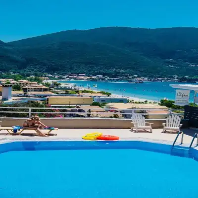 Ponti Beach Hotel