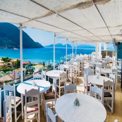 Ponti Beach Hotel