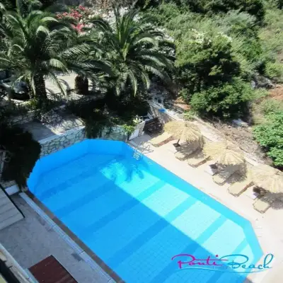 Ponti Beach Hotel