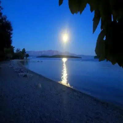 Avra Beach Hotel