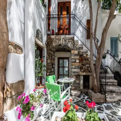 Arco Naxos Luxury Apartments