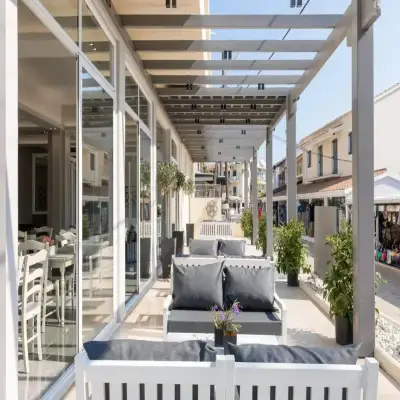 Melina Oasis Hotel