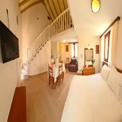 Kastro Hotel
