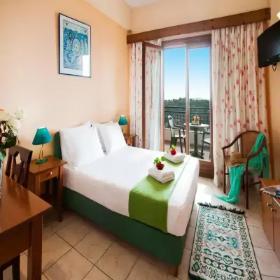 La Luna Hotel