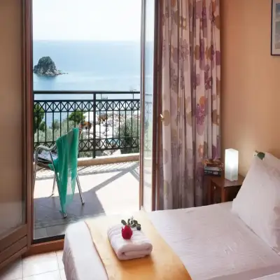 La Luna Hotel