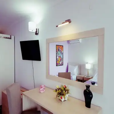 La Luna Hotel