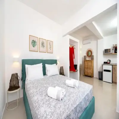 Aerenia Luxury Suites