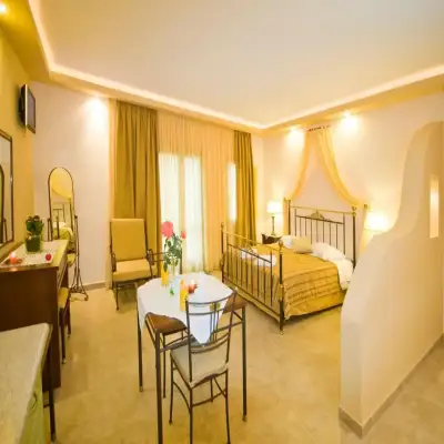 Anassa Deluxe Suites