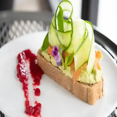 14 Reasons Why Hotel Athens