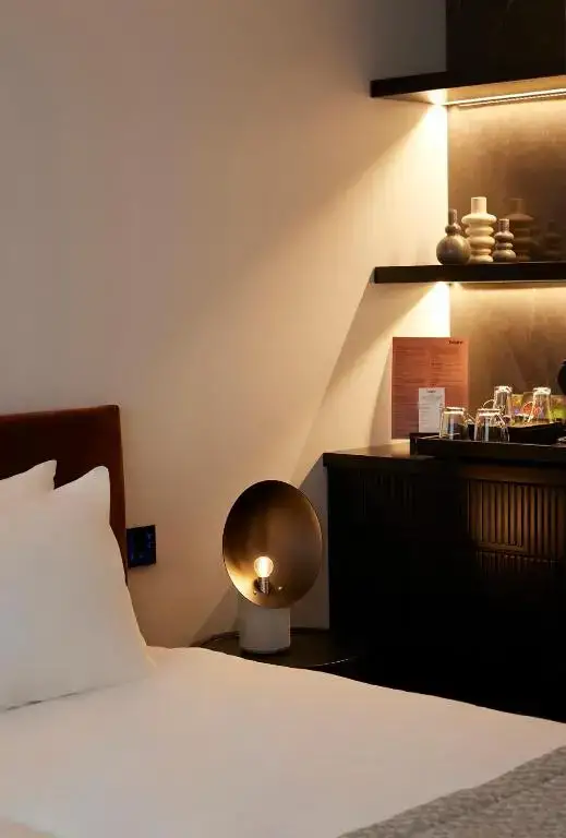 Teight Comfort Room