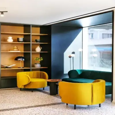Noa Hotel