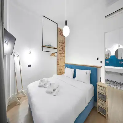 The Maroon Bottle Luxury Suites