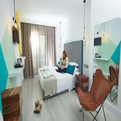 Blue Bottle Boutique Hotel