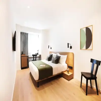 Noa Hotel