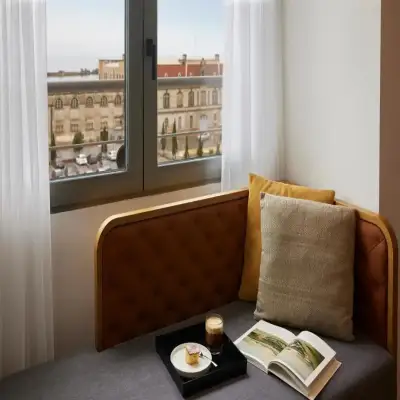 Noa Hotel