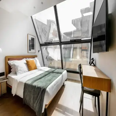 Noa Hotel