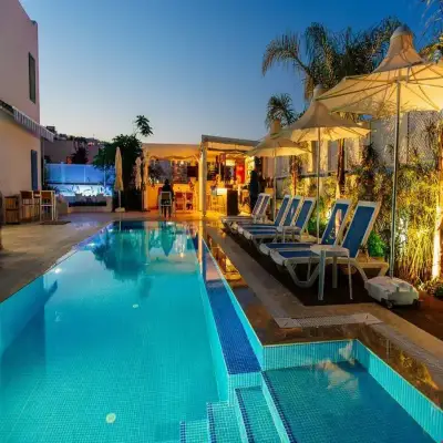 Via Farilya Otel