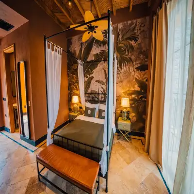 The Remote Hotel