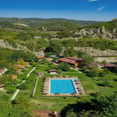 Bağdat Resort Otel - Kütük Evler