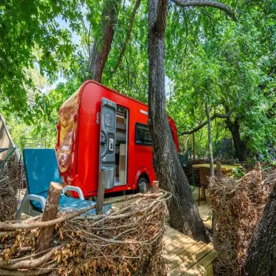 Club Amazon Glamping