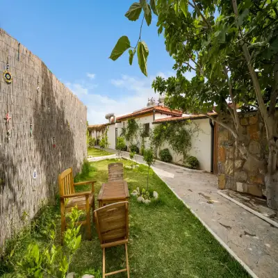 Mandalya Küçük Otel