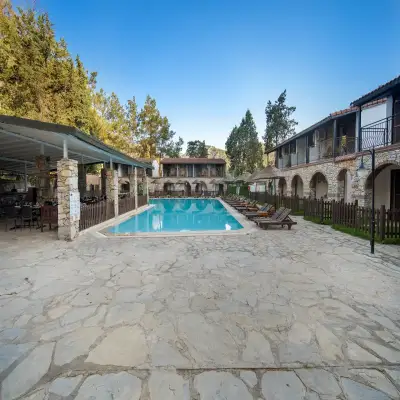 Alados Otel