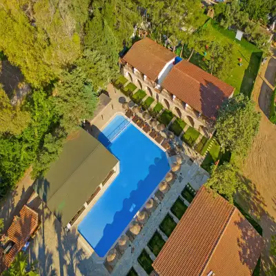 Alados Otel